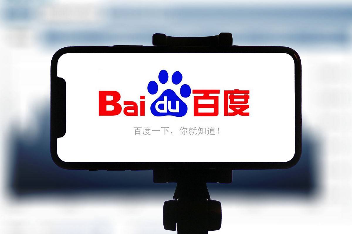 一诺见到了电视上的何老师